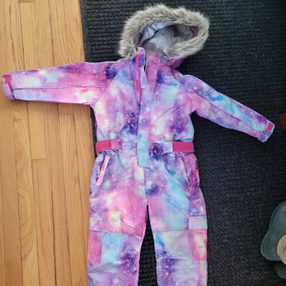 Blue Magic girls snowsuit size 120 (5-6 year old)
